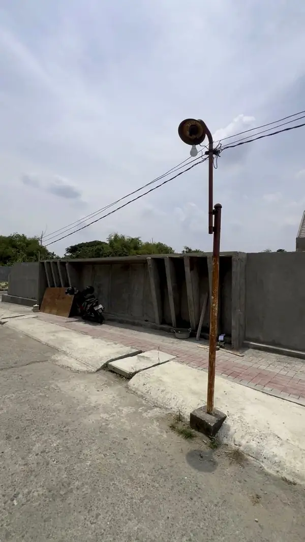Pagar keliling kawasan sudah selesai
